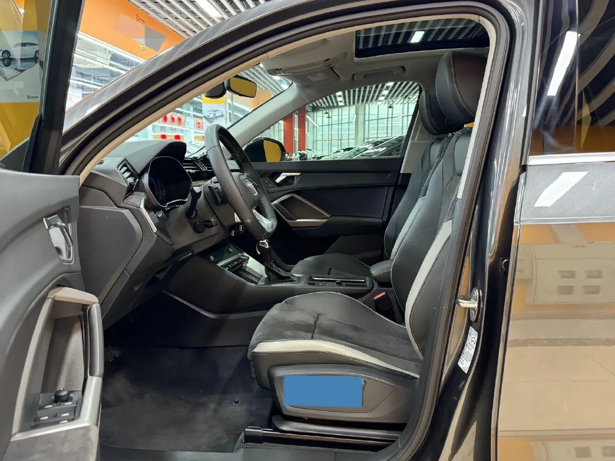 2021 Audi Q3 1.4T 150HP L4 7DCT,autocango,china used car exporter,china ev exporter,chinese used car exporter,chinese used ev exporter