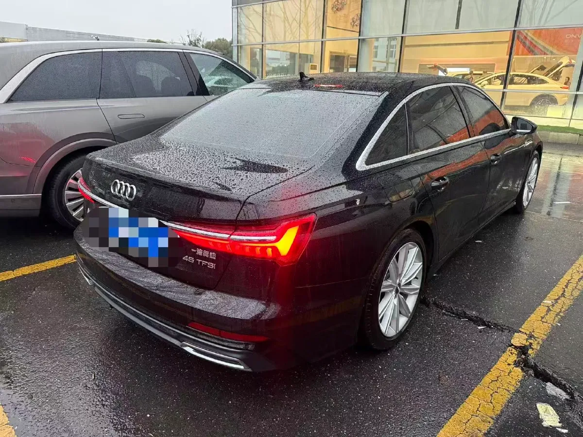 2021 Audi A6L 2.0T 224HP L4 7DCT,autocango,china used car exporter,china ev exporter,chinese used car exporter,chinese used ev exporter