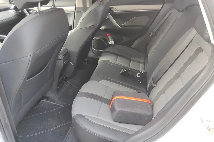 2024 Geely Coolray 1.5T 181HP L4 7DCT,autocango,china used car exporter,china ev exporter,chinese used car exporter,chinese used ev exporter