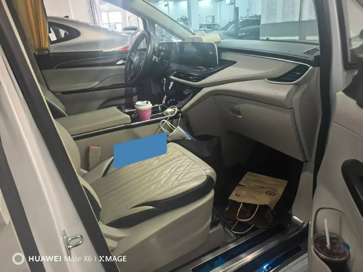 2023 Buick GL8 2.0T 237HP L4 9AT,autocango,china used car exporter,china ev exporter,chinese used car exporter,chinese used ev exporter