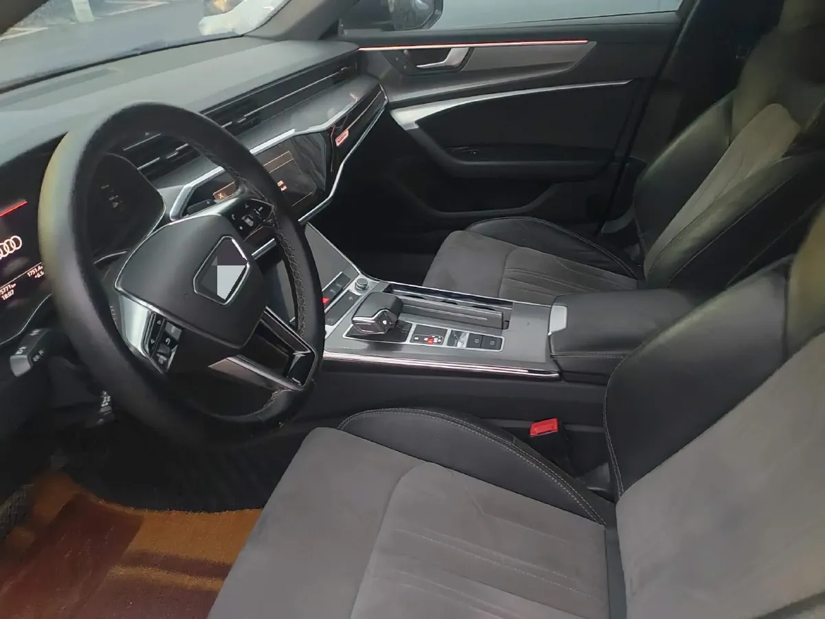 2021 Audi A6L 2.0T 224HP L4 7DCT,autocango,china used car exporter,china ev exporter,chinese used car exporter,chinese used ev exporter