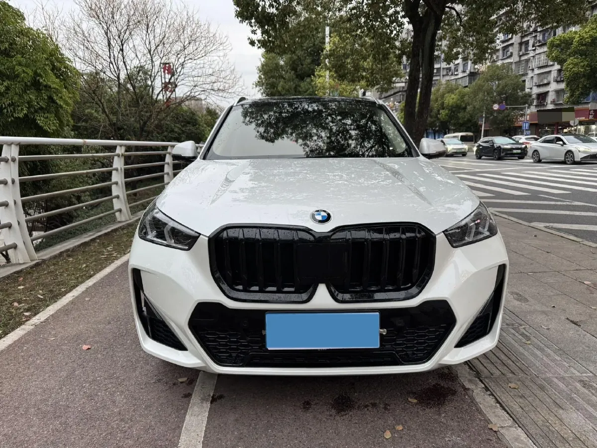 2024 BMW X1 2.0T 204HP L4 7DCT,autocango,china used car exporter,china ev exporter,chinese used car exporter,chinese used ev exporter
