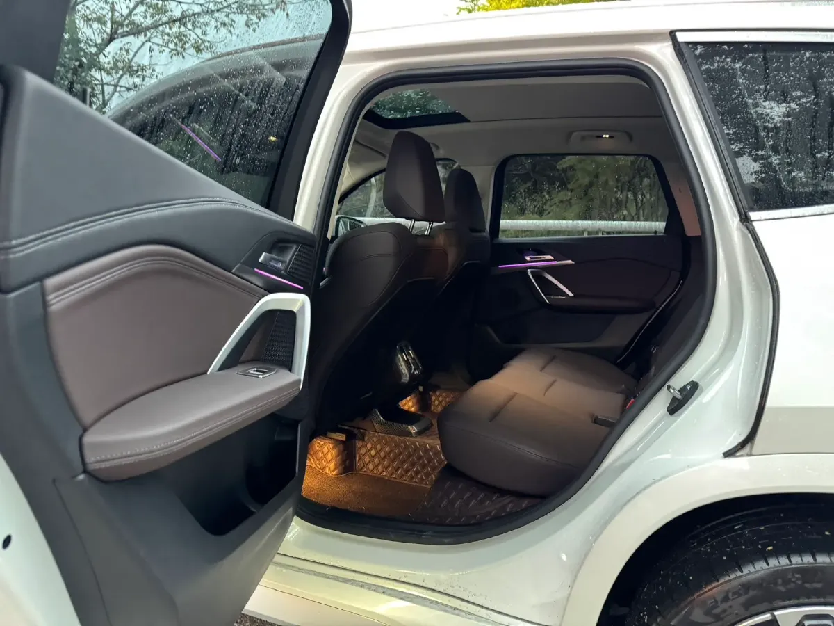 2024 BMW X1 2.0T 204HP L4 7DCT,autocango,china used car exporter,china ev exporter,chinese used car exporter,chinese used ev exporter