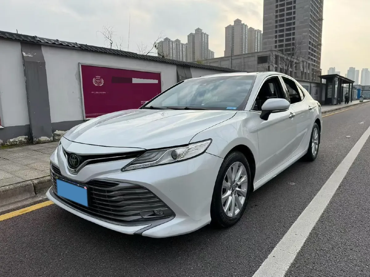 2018 Toyota Camry 2.0L 169HP L4 6AT,autocango,china used car exporter,china ev exporter,chinese used car exporter,chinese used ev exporter