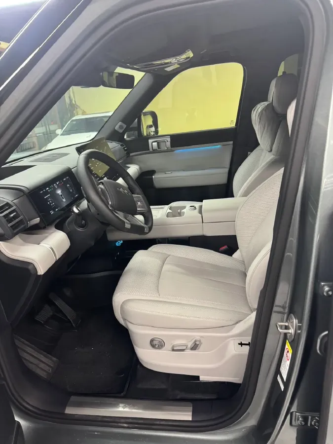 2025 FangChengBao Tai 7 1.5T 156HP L4 E-CVT PHEV,autocango,china used car exporter,china ev exporter,chinese used car exporter,chinese used ev exporter