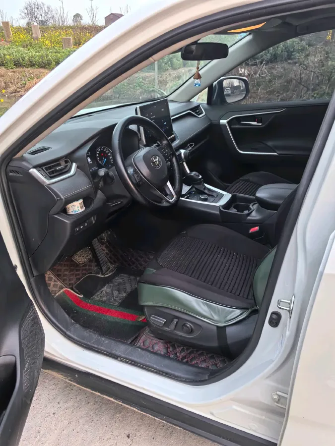 2022 Toyota Wildlander 2.5L 178HP L4 E-CVT Hybrid,autocango,china used car exporter,china ev exporter,chinese used car exporter,chinese used ev exporter