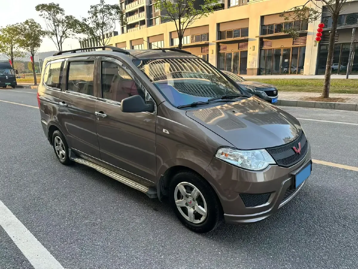 2018 WuLing HongGuang 1.2L 82HP L4 5MT,autocango,china used car exporter,china ev exporter,chinese used car exporter,chinese used ev exporter