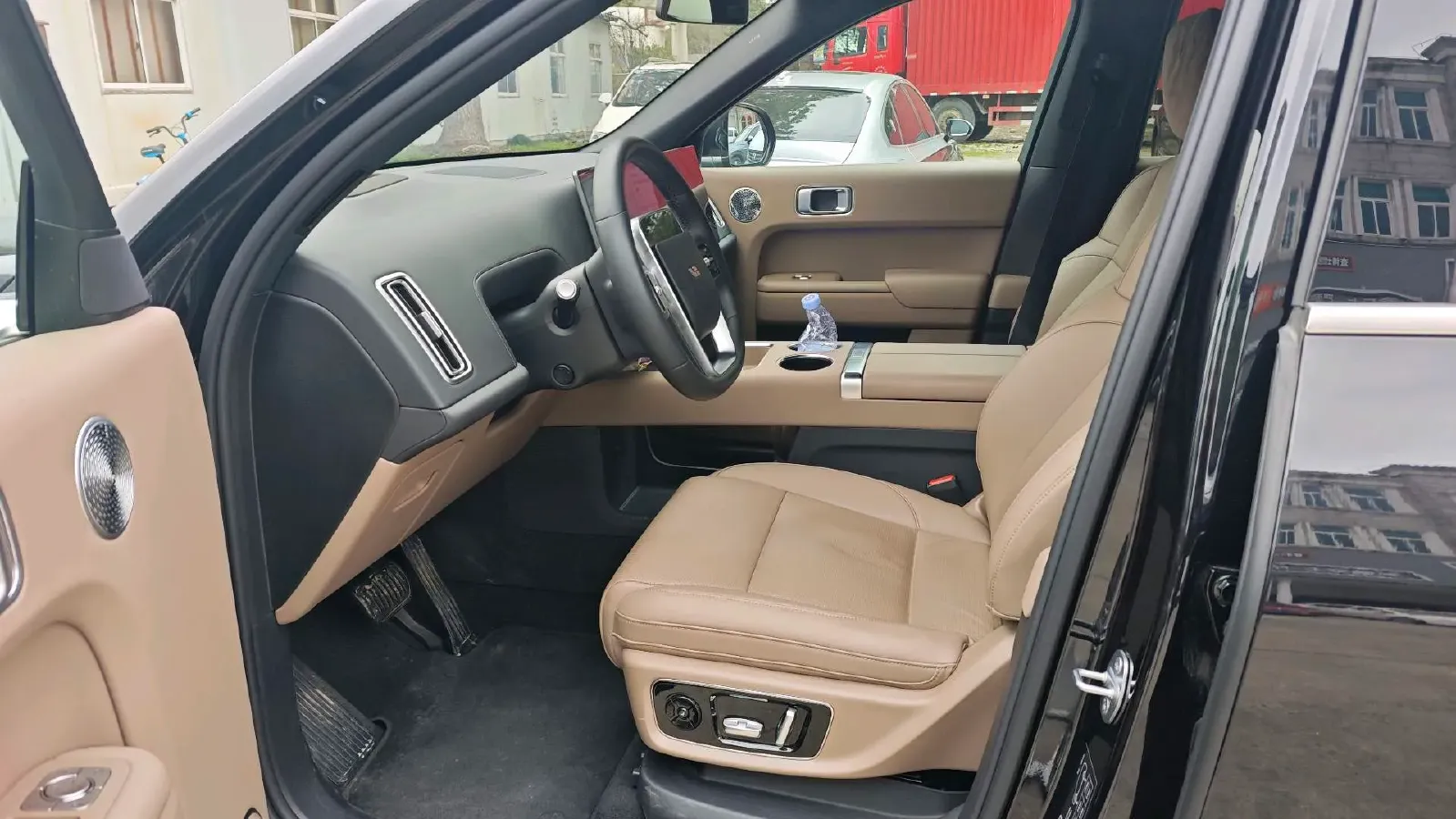 2025 Li L8 Range Extended 154HP REEV,autocango,china used car exporter,china ev exporter,chinese used car exporter,chinese used ev exporter