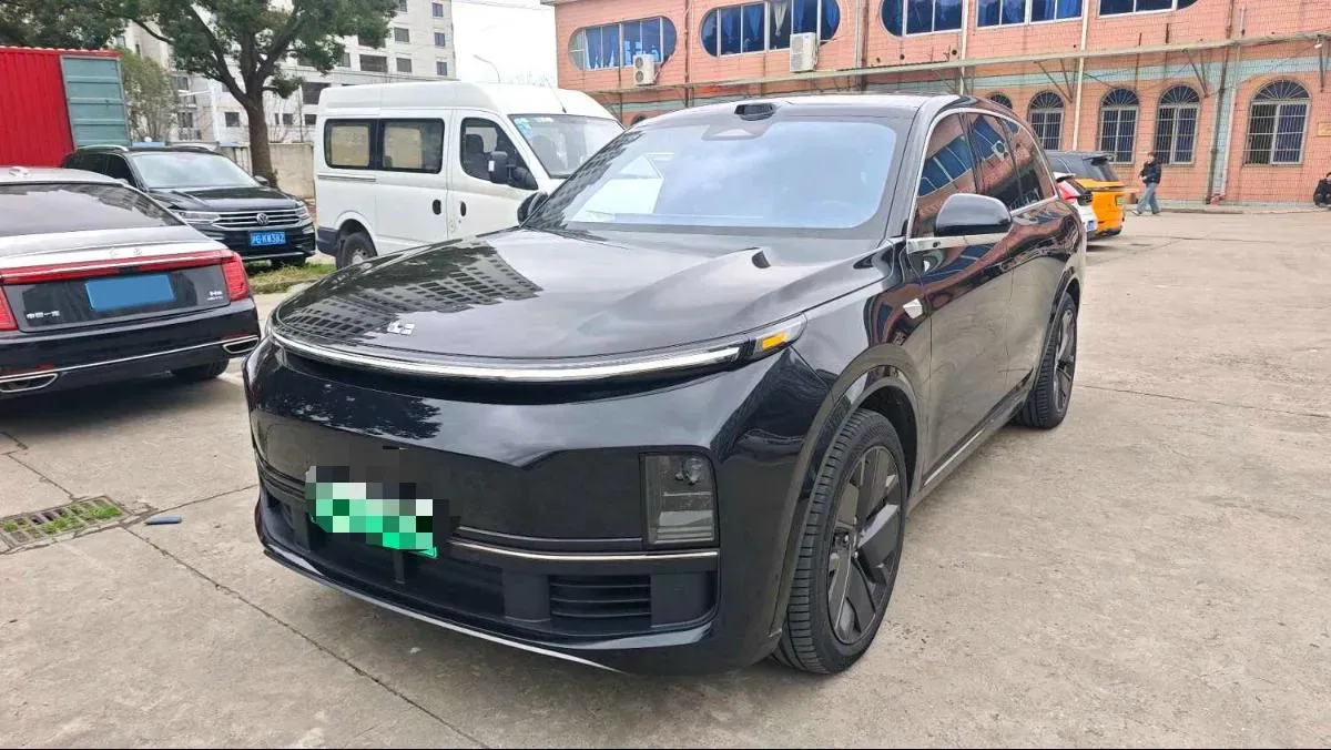 2025 Li L8 Range Extended 154HP REEV,autocango,china used car exporter,china ev exporter,chinese used car exporter,chinese used ev exporter