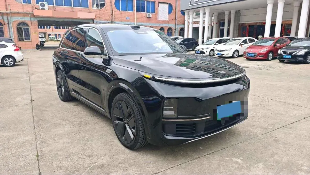 2025 Li L8 Range Extended 154HP REEV,autocango,china used car exporter,china ev exporter,chinese used car exporter,chinese used ev exporter