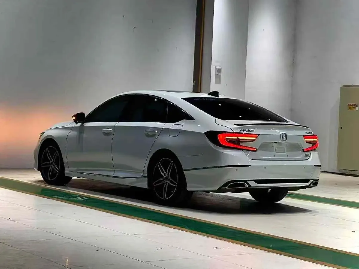2022 Honda Accord 1.5T 194HP L4 CVT,autocango,china used car exporter,china ev exporter,chinese used car exporter,chinese used ev exporter