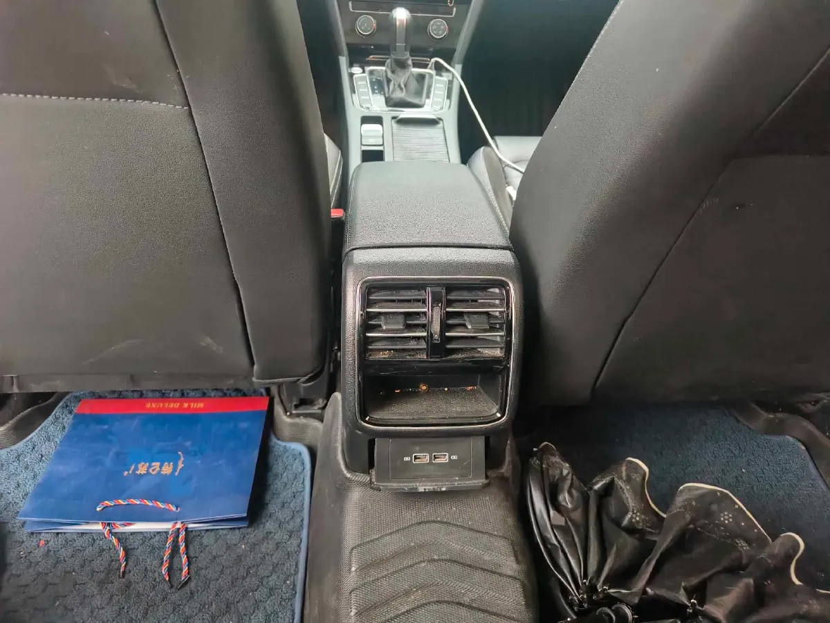 2020 Volkswagen Magotan 1.4T 150HP L4 7DCT,autocango,china used car exporter,china ev exporter,chinese used car exporter,chinese used ev exporter