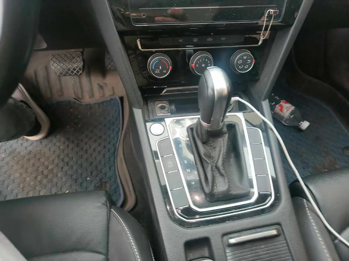 2020 Volkswagen Magotan 1.4T 150HP L4 7DCT,autocango,china used car exporter,china ev exporter,chinese used car exporter,chinese used ev exporter