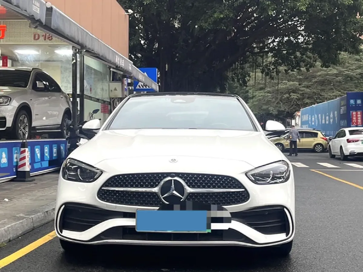 2023 Mercedes-Benz C Class 2.0T 204HP L4 9AT PHEV 25.4KWH,autocango,china used car exporter,china ev exporter,chinese used car exporter,chinese used ev exporter