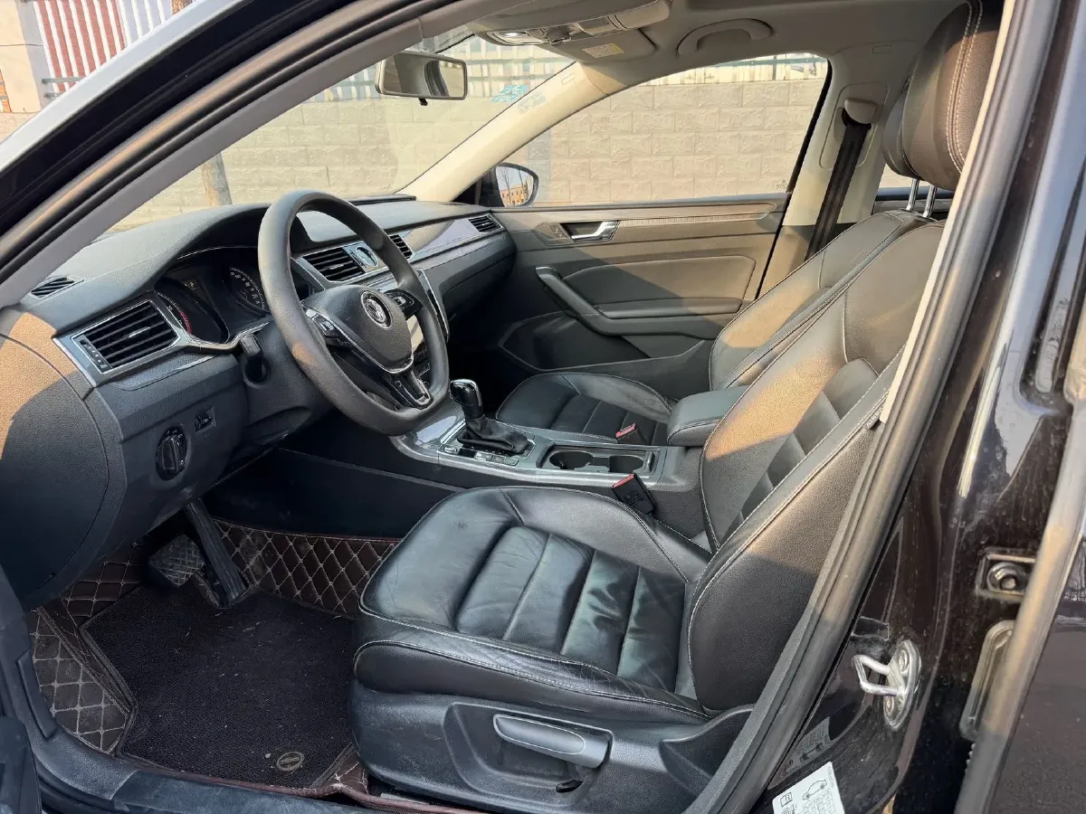 2015 Volkswagen Passat 1.8T 160HP L4 6AT,autocango,china used car exporter,china ev exporter,chinese used car exporter,chinese used ev exporter