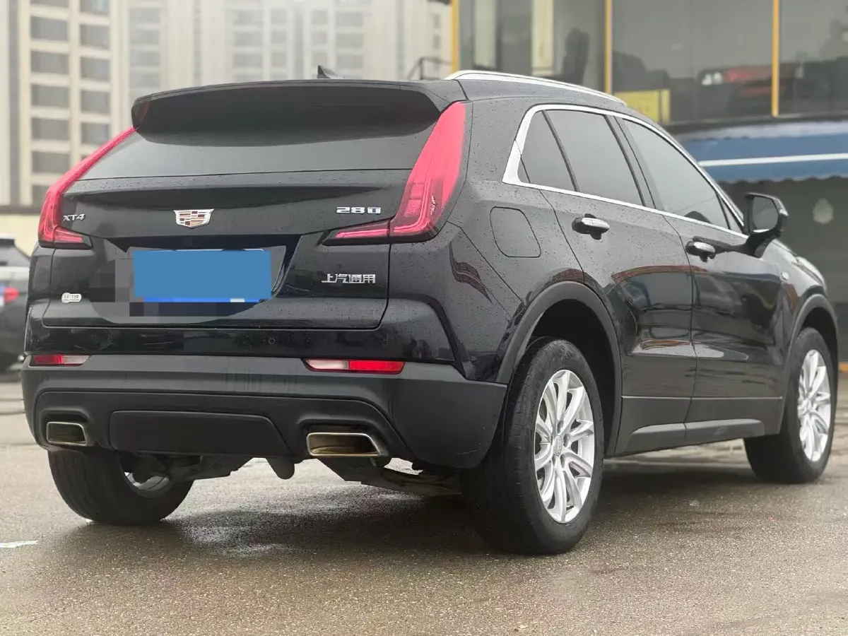 2023 Cadillac XT4 2.0T 237HP L4 9AT,autocango,china used car exporter,china ev exporter,chinese used car exporter,chinese used ev exporter