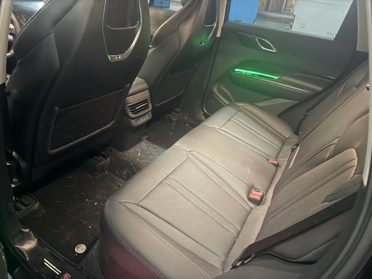 2024 HongQi HS3 1.5T 169HP L4 1DHT PHEV 18.4KWH,autocango,china used car exporter,china ev exporter,chinese used car exporter,chinese used ev exporter