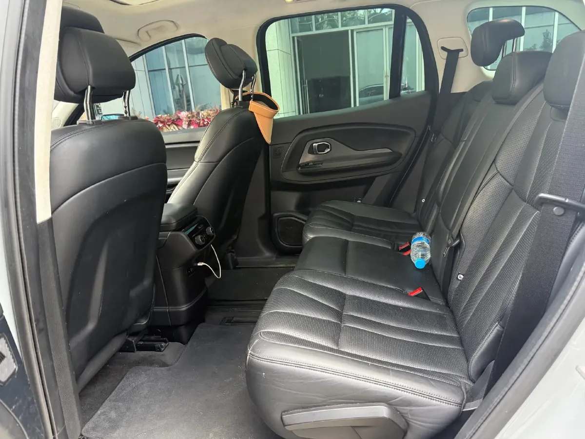 2018 NIO ES8 BEV 70KWH,autocango,china used car exporter,china ev exporter,chinese used car exporter,chinese used ev exporter