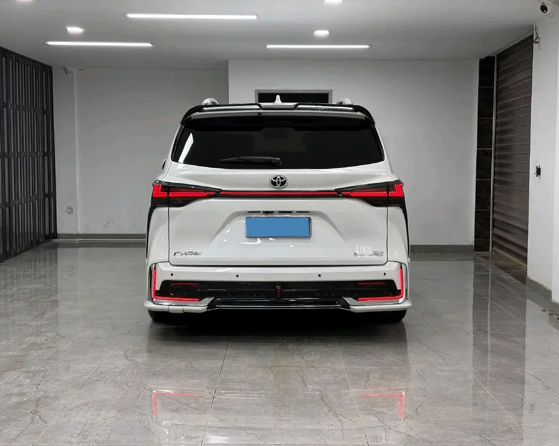 2024 Toyota Sienna 2.5L 189HP L4 E-CVT Hybrid,autocango,china used car exporter,china ev exporter,chinese used car exporter,chinese used ev exporter