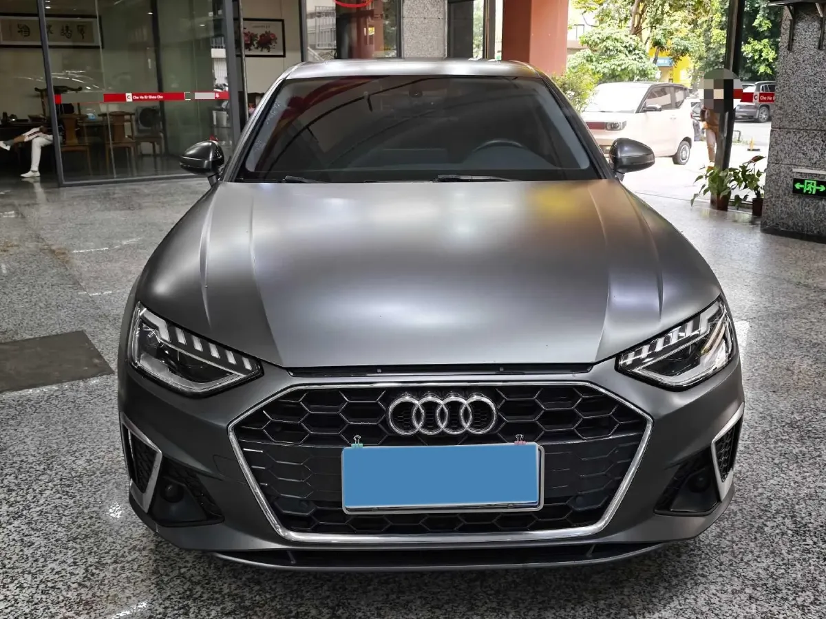 2020 Audi A4L 2.0T 190HP L4 7DCT,autocango,china used car exporter,china ev exporter,chinese used car exporter,chinese used ev exporter