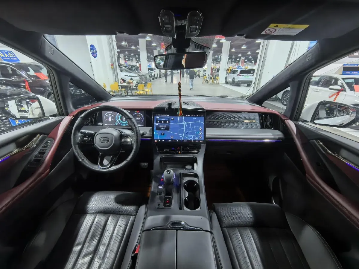 2023 GAC Trumpchi M8 2.0T 252HP L4 8AT,autocango,china used car exporter,china ev exporter,chinese used car exporter,chinese used ev exporter