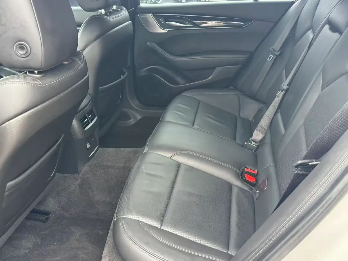 2021 Cadillac CT5 2.0T 237HP L4 10AT,autocango,china used car exporter,china ev exporter,chinese used car exporter,chinese used ev exporter