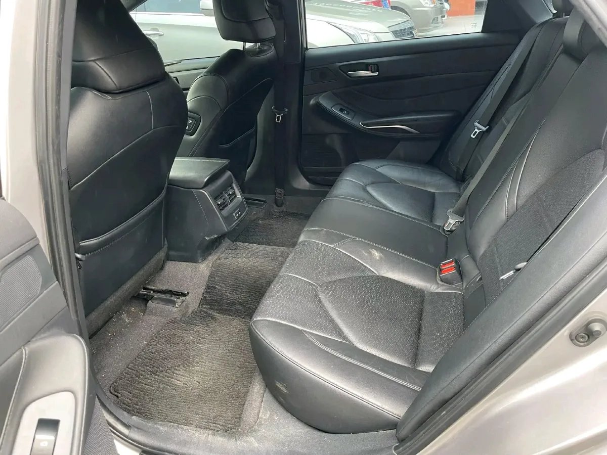 2023 Toyota Avalon 2.0L 177HP L4 CVT,autocango,china used car exporter,china ev exporter,chinese used car exporter,chinese used ev exporter