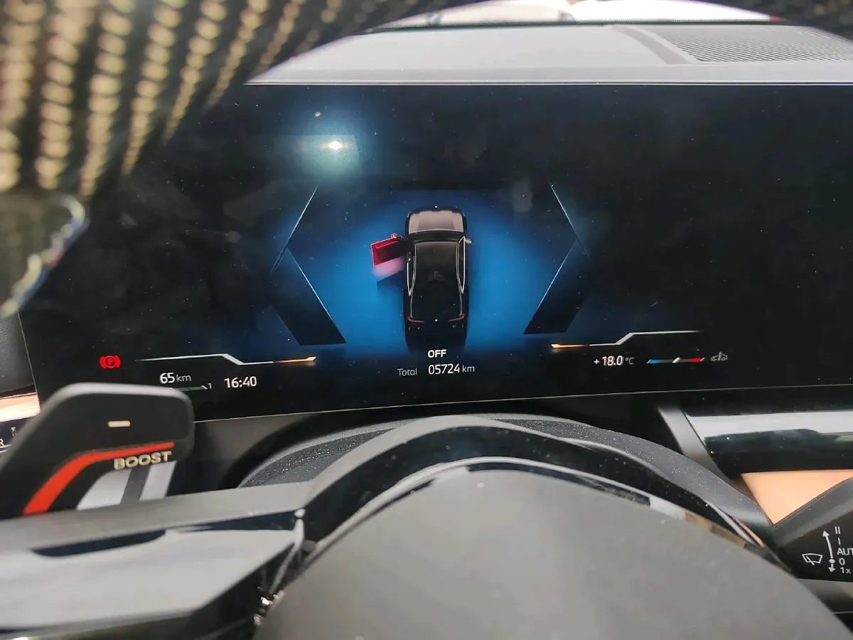 2025 BMW 5 Series 2.0T 190HP L4 8AT,autocango,china used car exporter,china ev exporter,chinese used car exporter,chinese used ev exporter