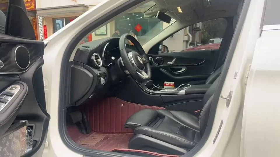 2020 Mercedes-Benz C Class 1.5T 156HP L4 9AT,autocango,china used car exporter,china ev exporter,chinese used car exporter,chinese used ev exporter