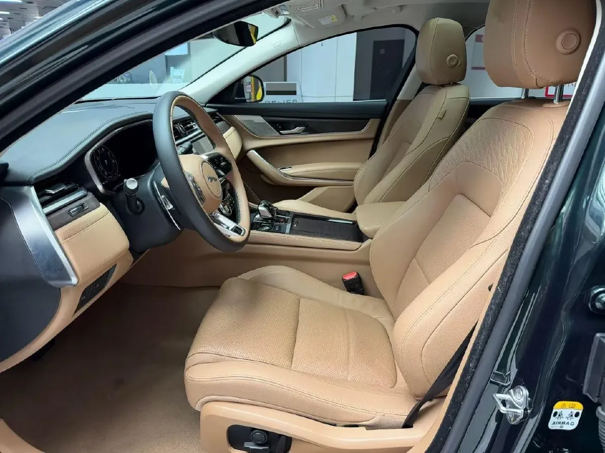 2024 Jaguar XFL 2.0T 250HP L4 8AT,autocango,china used car exporter,china ev exporter,chinese used car exporter,chinese used ev exporter