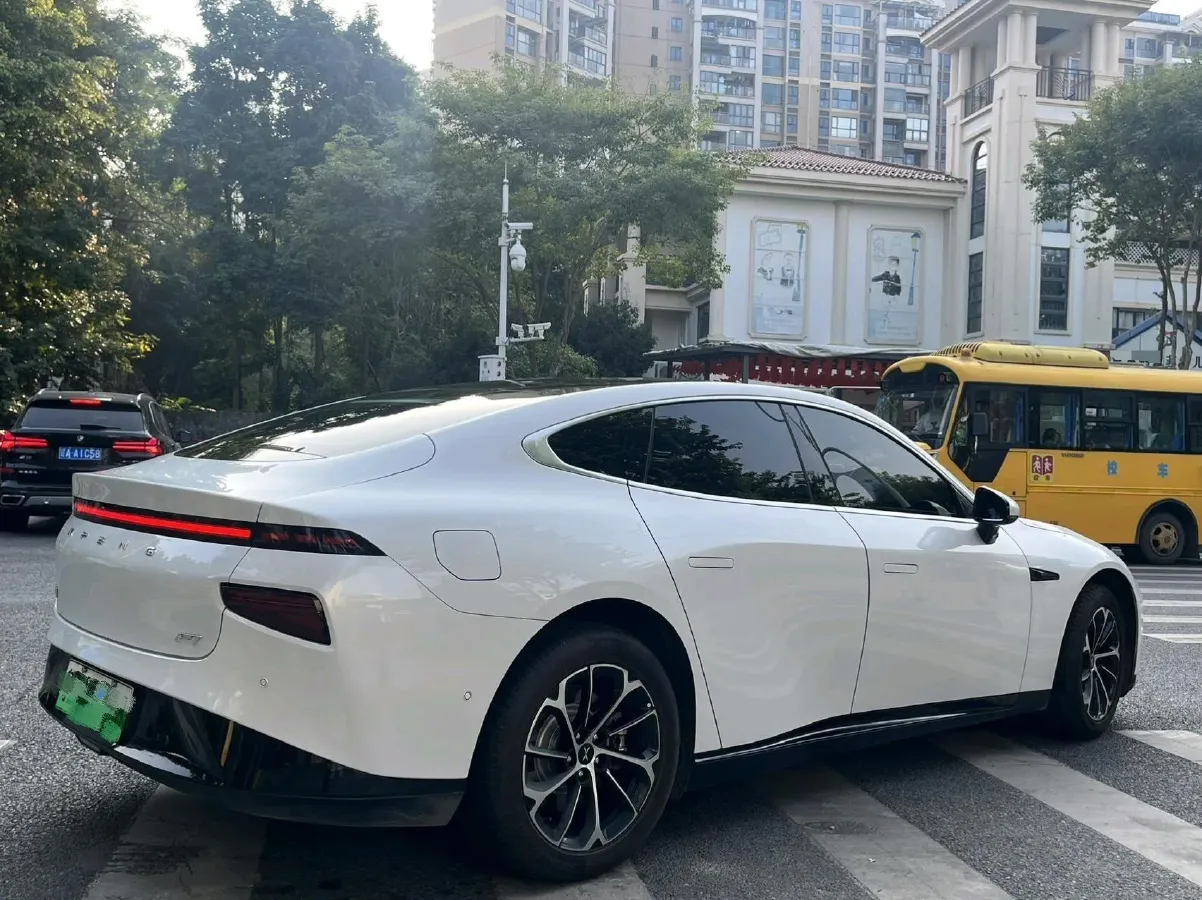 2023 Xpeng P7 BEV 70.8KWH,autocango,china used car exporter,china ev exporter,chinese used car exporter,chinese used ev exporter