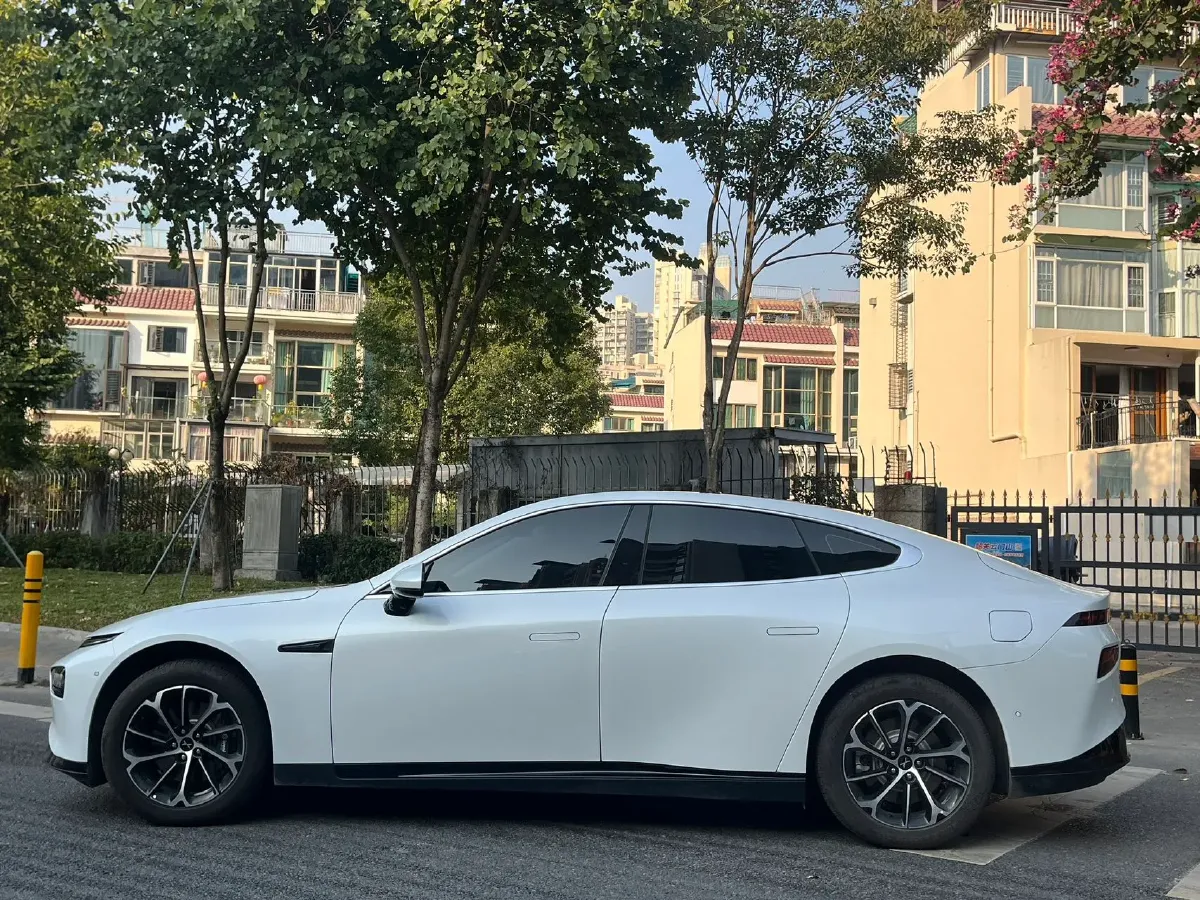 2023 Xpeng P7 BEV 70.8KWH,autocango,china used car exporter,china ev exporter,chinese used car exporter,chinese used ev exporter