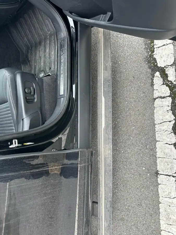 2024 Land Rover Discovery 3.0T 360HP L6 8AT,autocango,china used car exporter,china ev exporter,chinese used car exporter,chinese used ev exporter