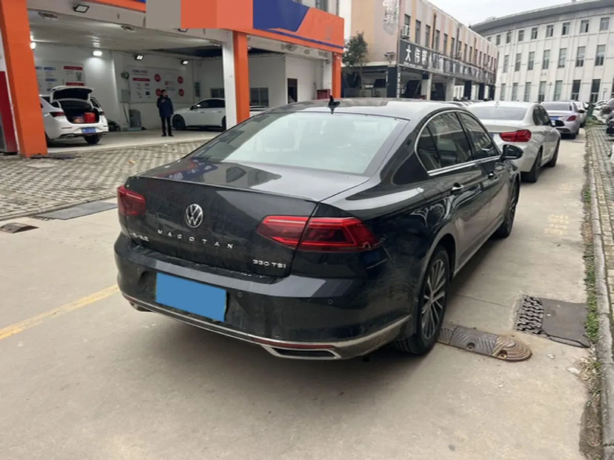 2020 Volkswagen Magotan 2.0T 186HP L4 7DCT,autocango,china used car exporter,china ev exporter,chinese used car exporter,chinese used ev exporter