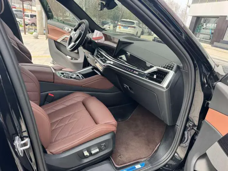 2023 BMW X6 3.0T 381HP L6 8AT,autocango,china used car exporter,china ev exporter,chinese used car exporter,chinese used ev exporter