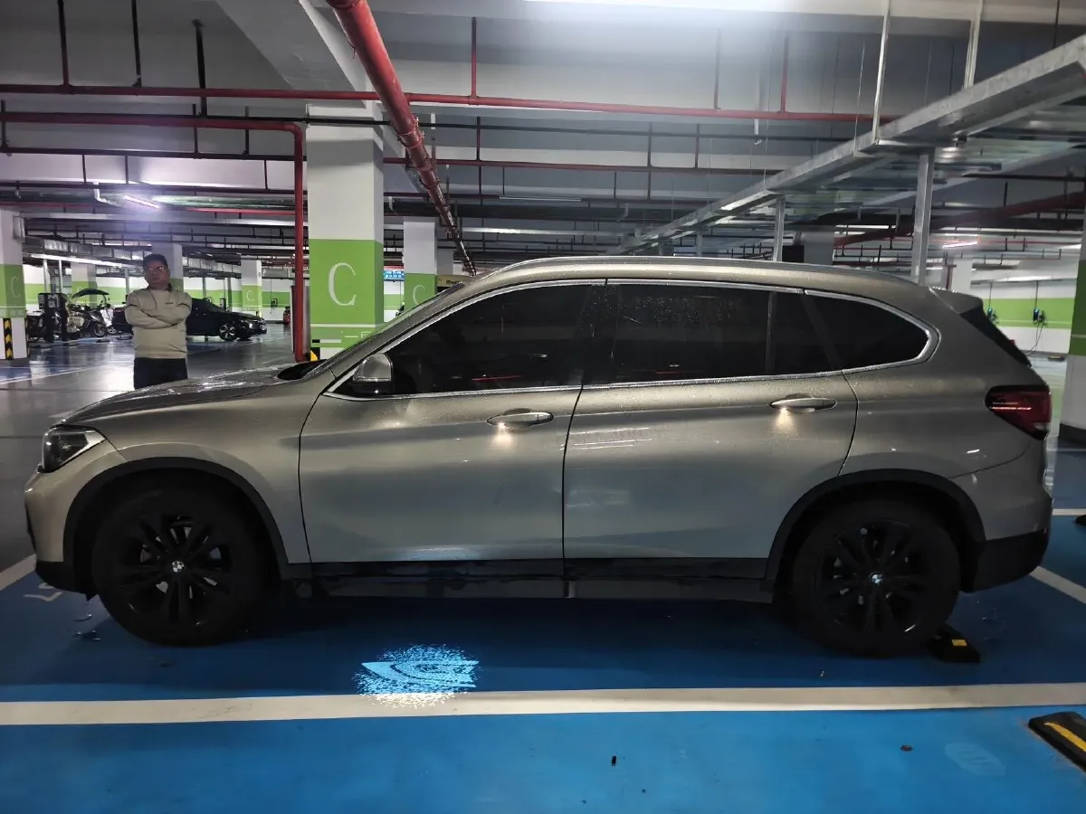 2022 BMW X1 1.5T 140HP L3 7DCT,autocango,china used car exporter,china ev exporter,chinese used car exporter,chinese used ev exporter
