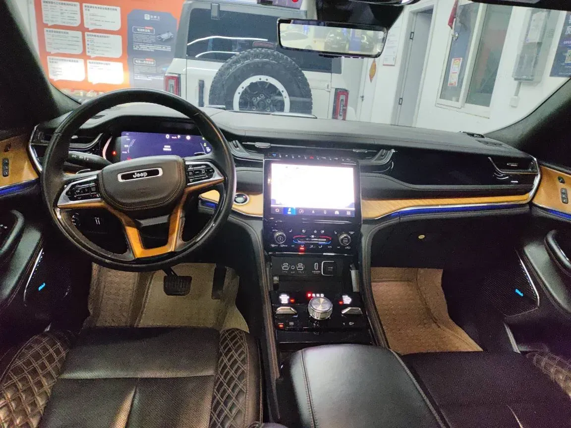 2023 Jeep Grand Cherokee 4XE 2.0T 272HP L4 8AT PHEV 17.107KWH,autocango,china used car exporter,china ev exporter,chinese used car exporter,chinese used ev exporter