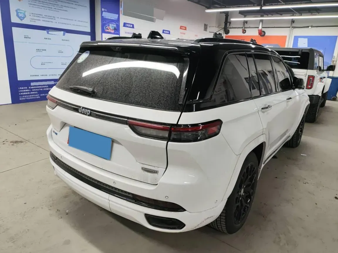 2023 Jeep Grand Cherokee 4XE 2.0T 272HP L4 8AT PHEV 17.107KWH,autocango,china used car exporter,china ev exporter,chinese used car exporter,chinese used ev exporter