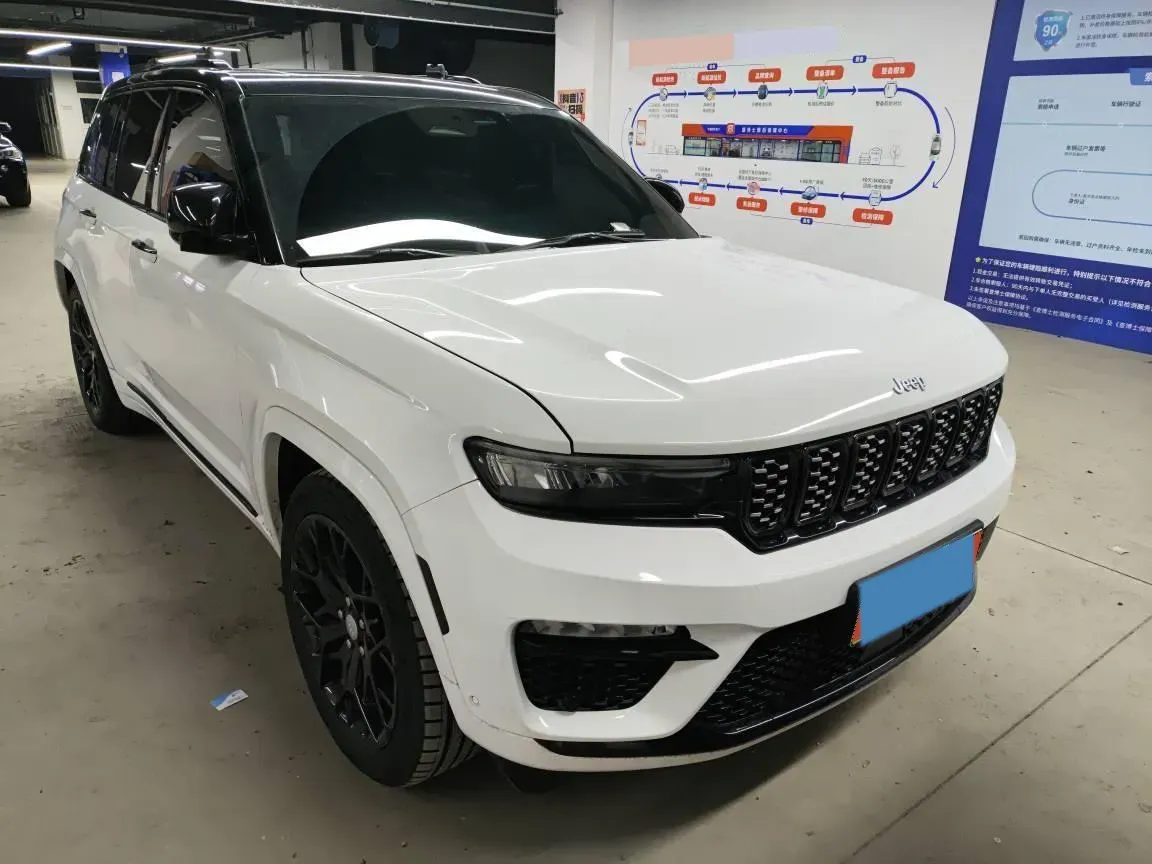2023 Jeep Grand Cherokee 4XE 2.0T 272HP L4 8AT PHEV 17.107KWH,autocango,china used car exporter,china ev exporter,chinese used car exporter,chinese used ev exporter