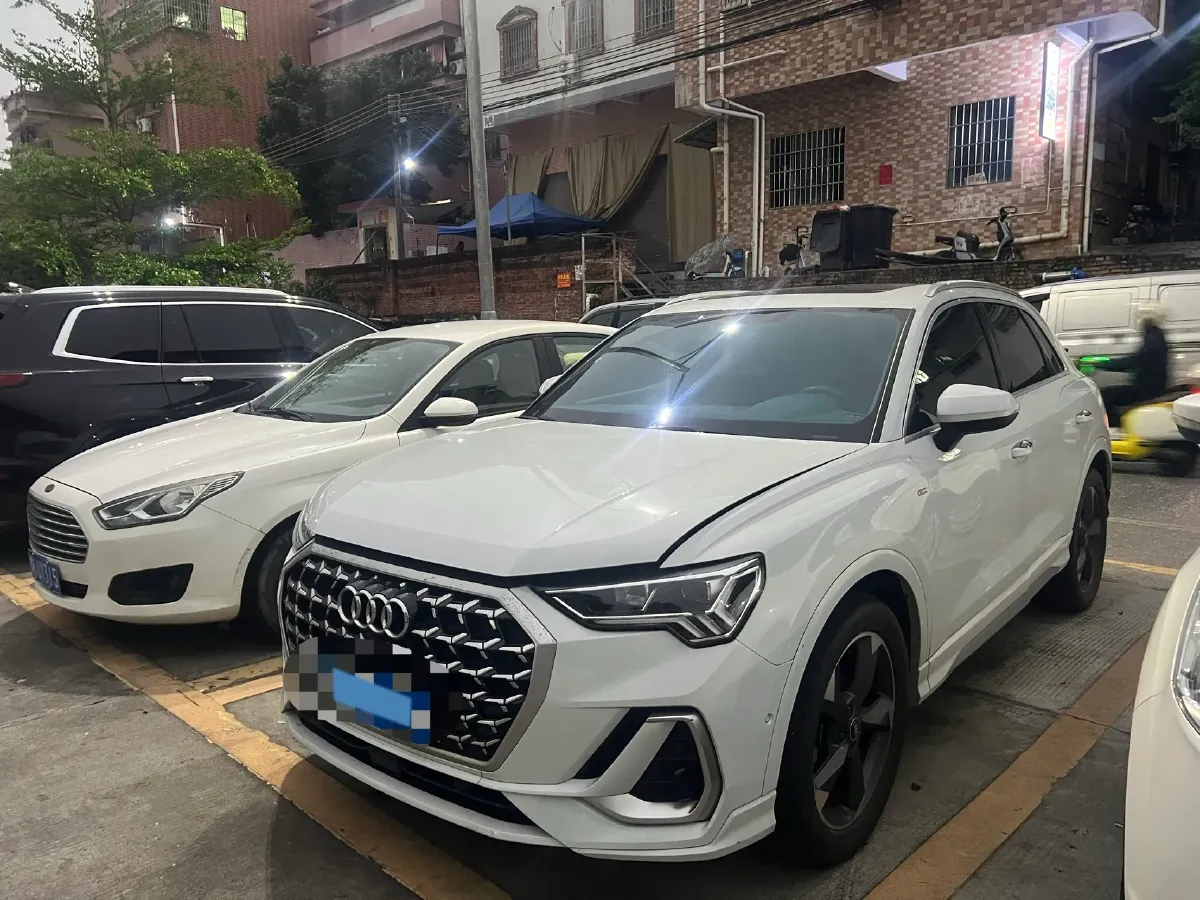 2024 Audi Q3 1.5T 160HP L4 7DCT,autocango,china used car exporter,china ev exporter,chinese used car exporter,chinese used ev exporter