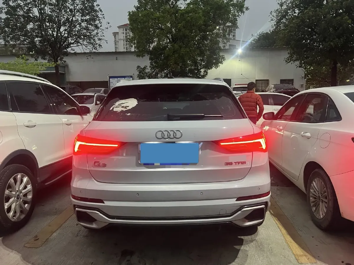 2024 Audi Q3 1.5T 160HP L4 7DCT,autocango,china used car exporter,china ev exporter,chinese used car exporter,chinese used ev exporter