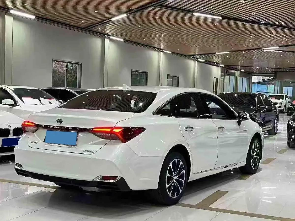 2022 Toyota Avalon 2.5L 178HP L4 E-CVT Hybrid,autocango,china used car exporter,china ev exporter,chinese used car exporter,chinese used ev exporter