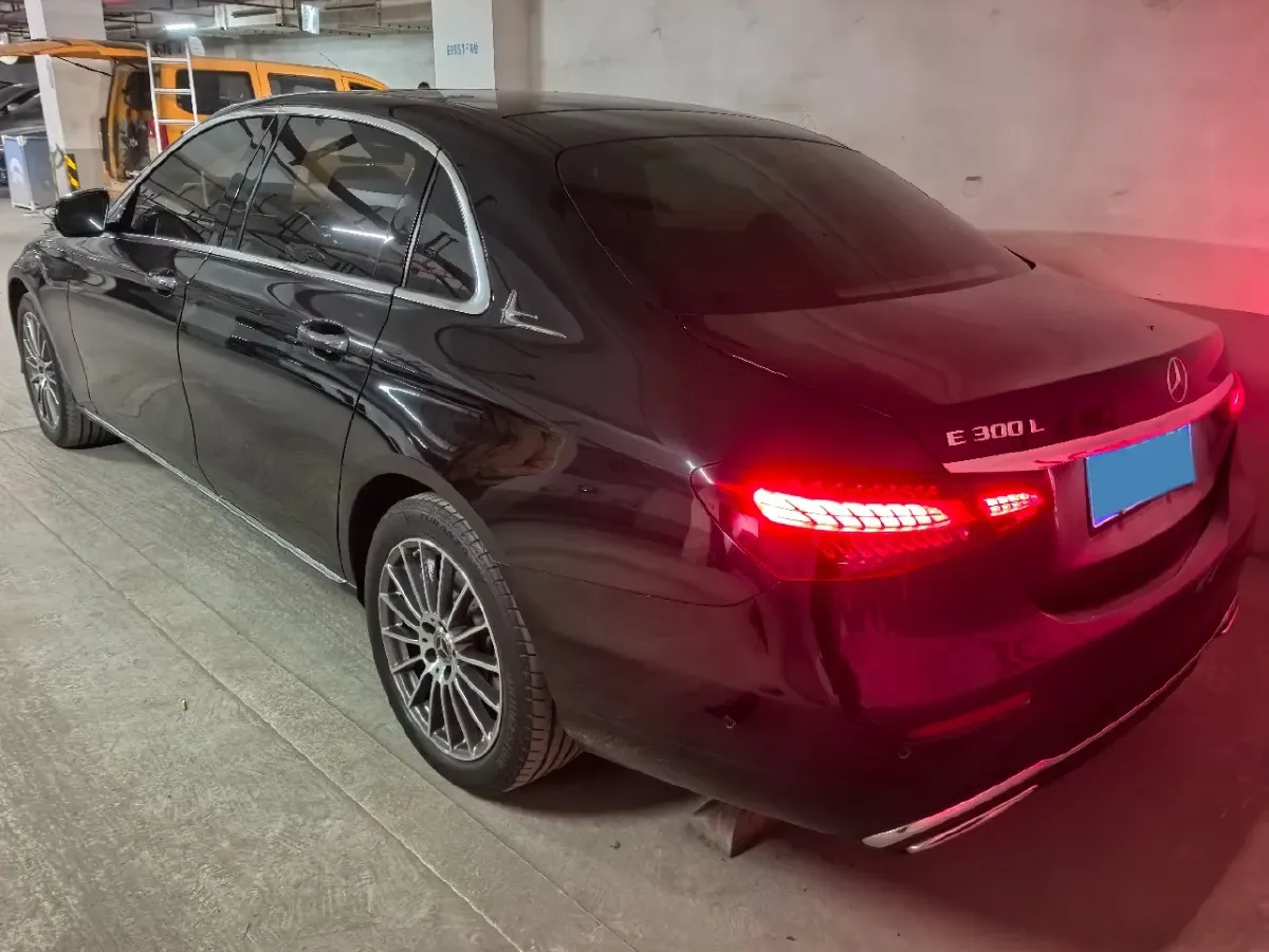 2021 Mercedes-Benz E Class 2.0T 197HP L4 9AT,autocango,china used car exporter,china ev exporter,chinese used car exporter,chinese used ev exporter