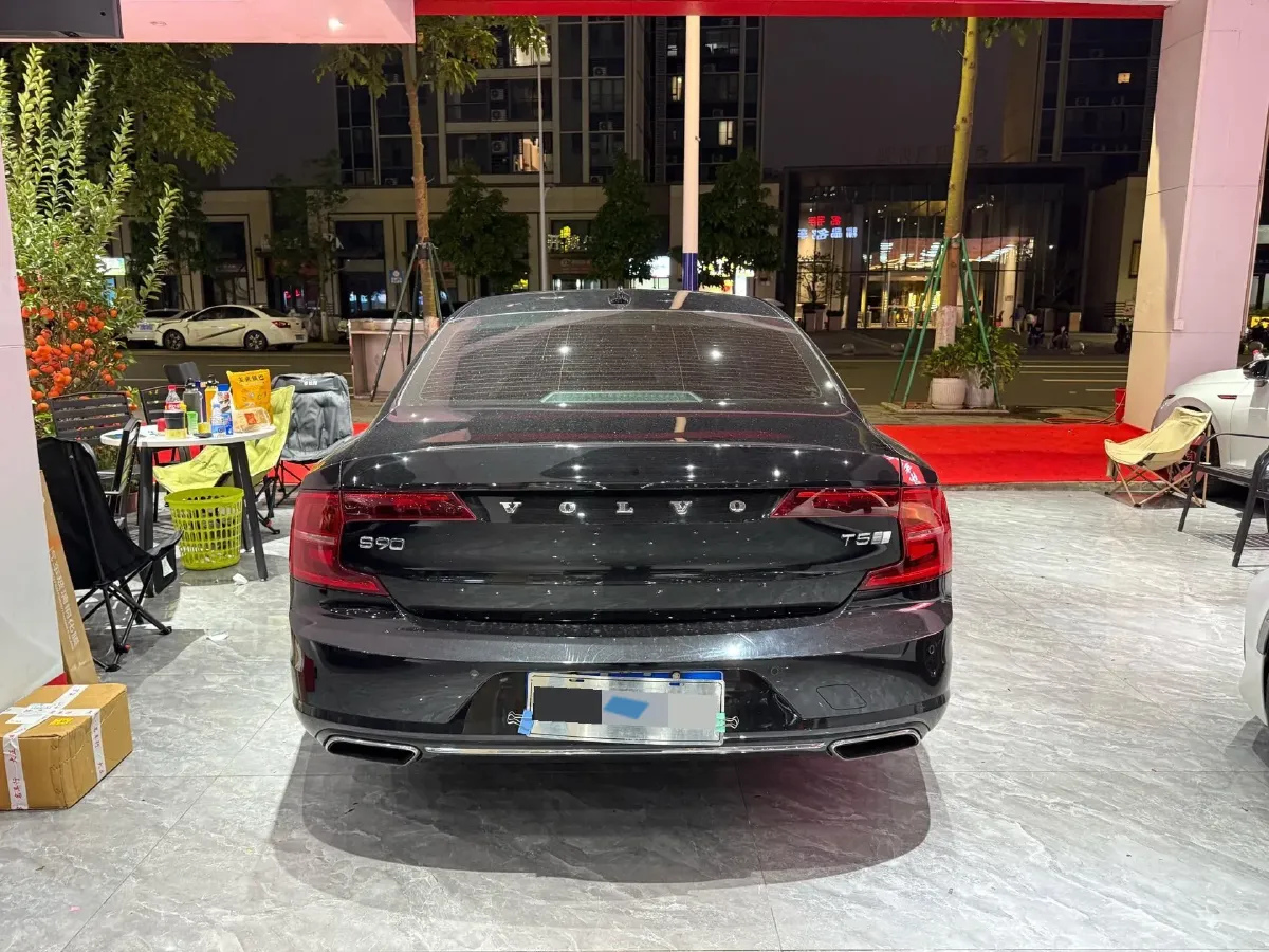 2019 Infiniti Q70 2.0T 211HP L4 7AT,autocango,china used car exporter,china ev exporter,chinese used car exporter,chinese used ev exporter