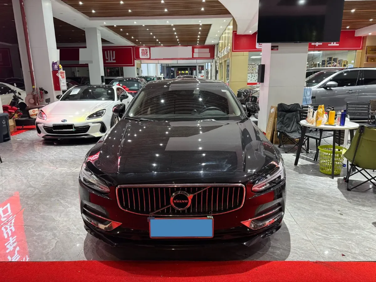 2019 Infiniti Q70 2.0T 211HP L4 7AT,autocango,china used car exporter,china ev exporter,chinese used car exporter,chinese used ev exporter