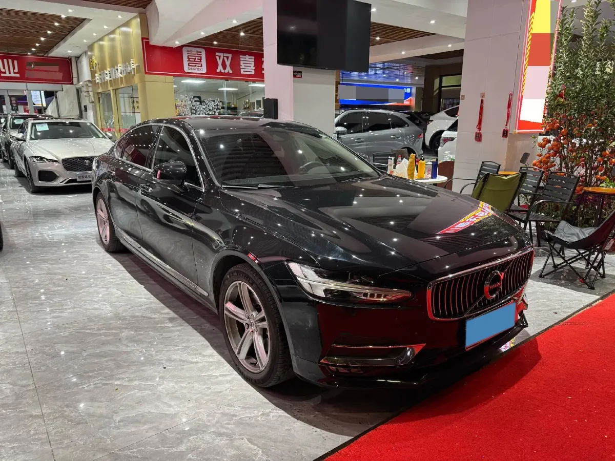 2019 Infiniti Q70 2.0T 211HP L4 7AT,autocango,china used car exporter,china ev exporter,chinese used car exporter,chinese used ev exporter