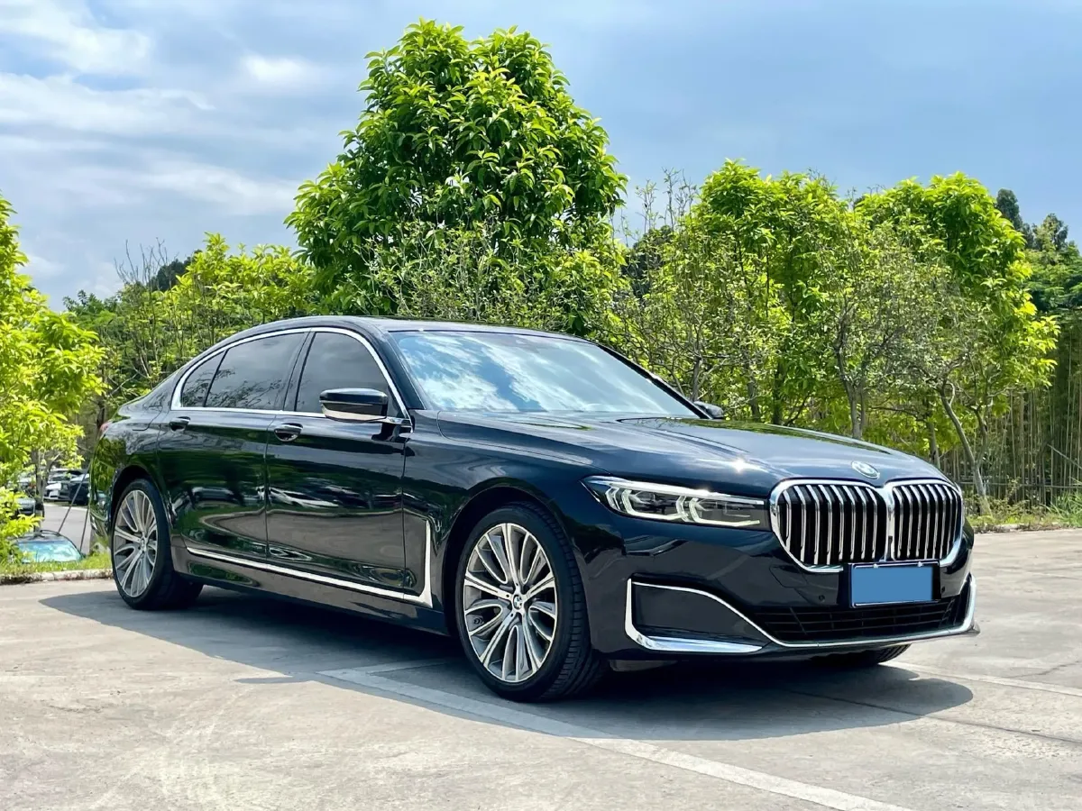 2019 BMW 7 Series 3.0T 340HP L6 8AT,autocango,china used car exporter,china ev exporter,chinese used car exporter,chinese used ev exporter