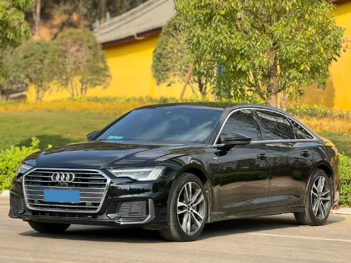 2020 Audi A6L 2.0T 190HP L4 7DCT,autocango,china used car exporter,china ev exporter,chinese used car exporter,chinese used ev exporter