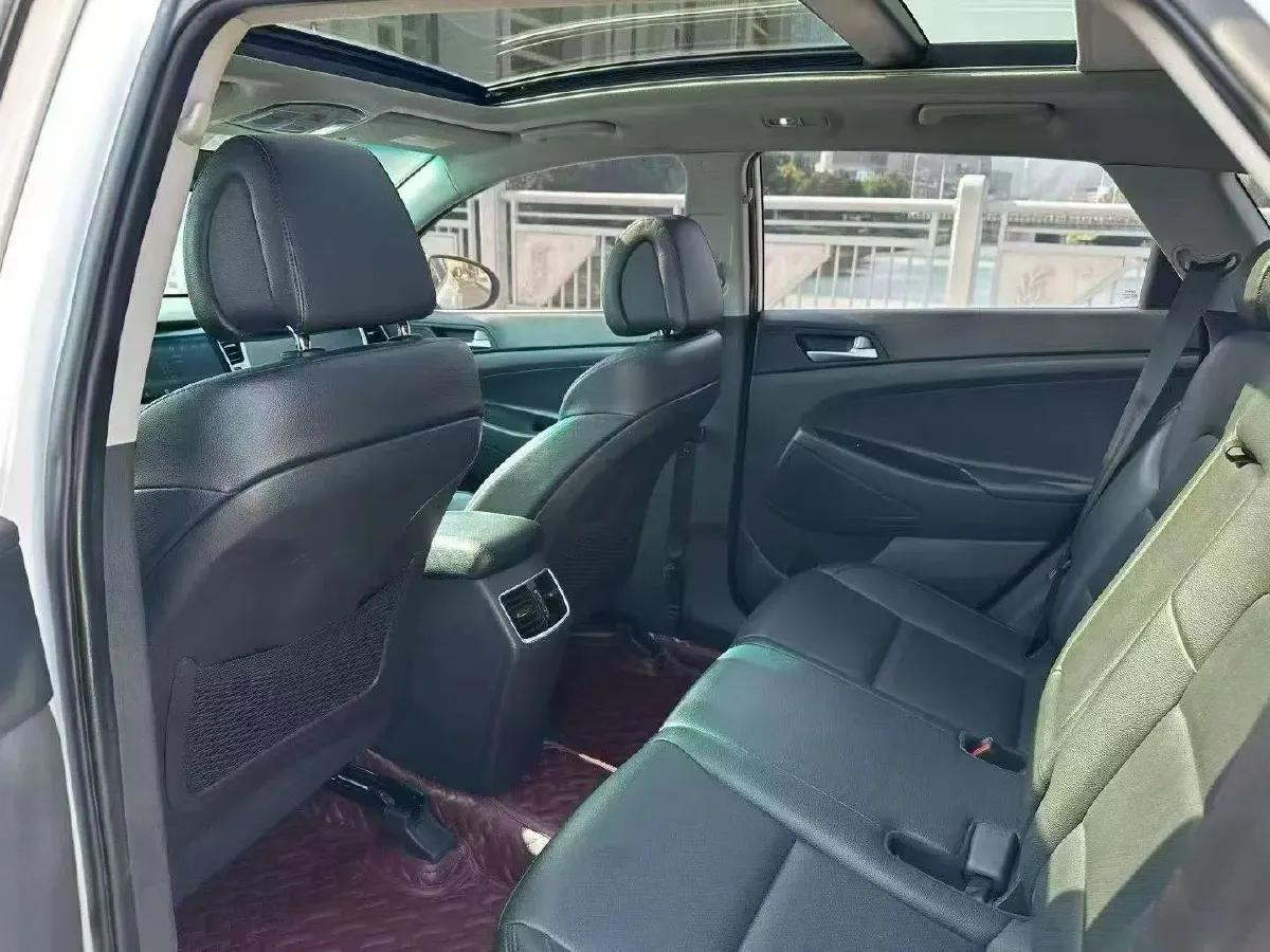 2018 Hyundai Tucson 1.6T 177HP L4 7DCT,autocango,china used car exporter,china ev exporter,chinese used car exporter,chinese used ev exporter