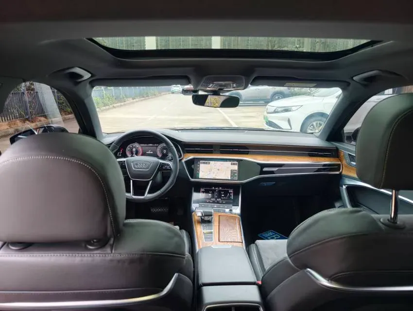 2019 Audi A6L 2.0T 190HP L4 7DCT,autocango,china used car exporter,china ev exporter,chinese used car exporter,chinese used ev exporter